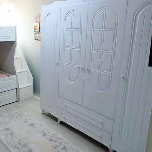 Anasayfa 23 İnci Taç 4 Kapaklı Gardırop
