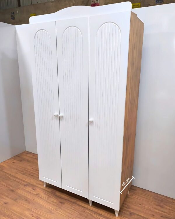 Kemer Motifli 3 Kapaklı MDF Gardırop 1 Kemer Motifli 3 Kapaklı MDF Gardırop